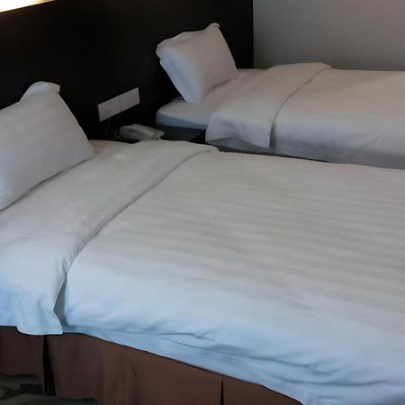 Eminent Hotel Kota Kinabalu Eksteriør bilde
