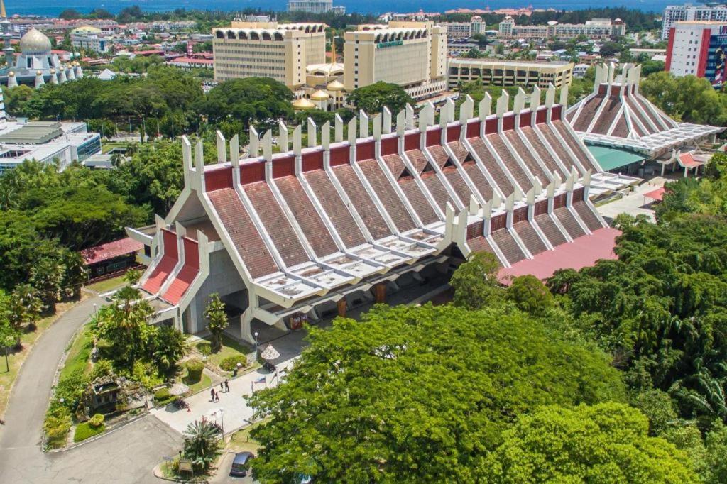 Eminent Hotel Kota Kinabalu Eksteriør bilde