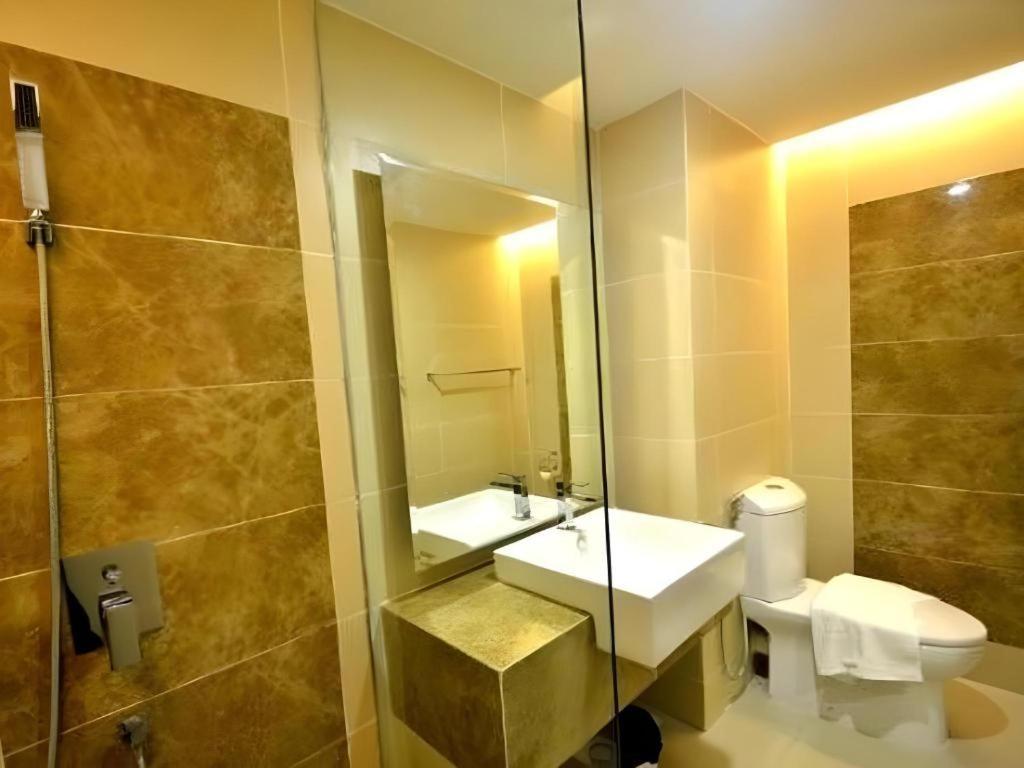 Eminent Hotel Kota Kinabalu Eksteriør bilde