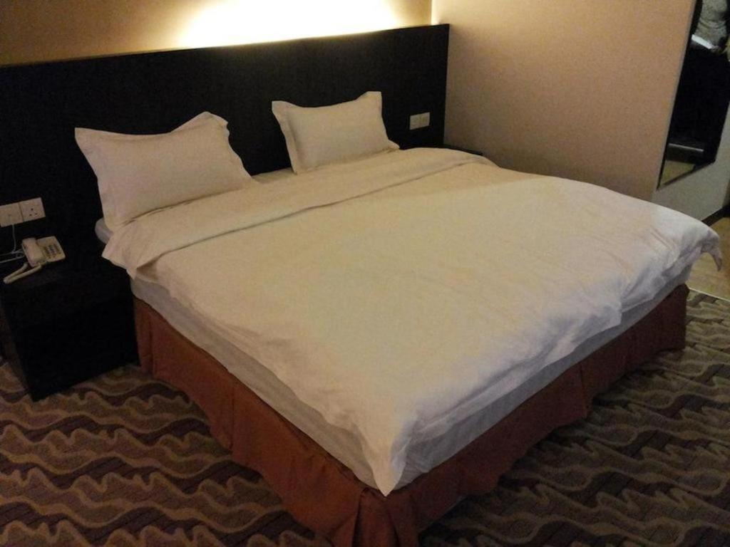Eminent Hotel Kota Kinabalu Eksteriør bilde