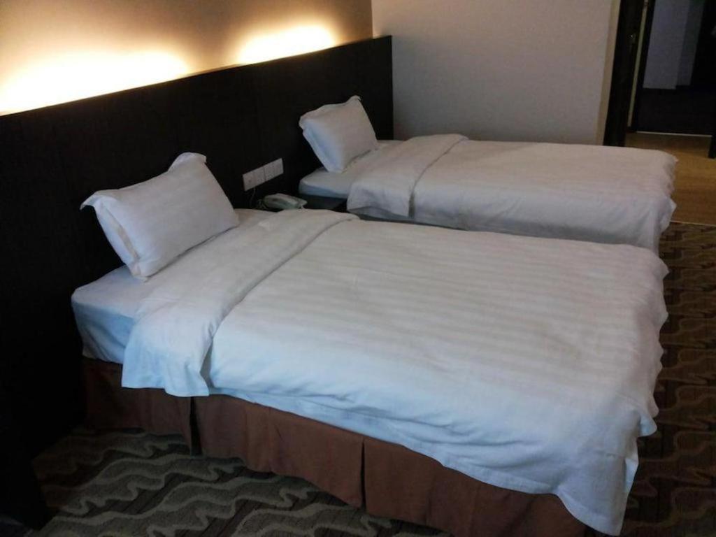 Eminent Hotel Kota Kinabalu Eksteriør bilde