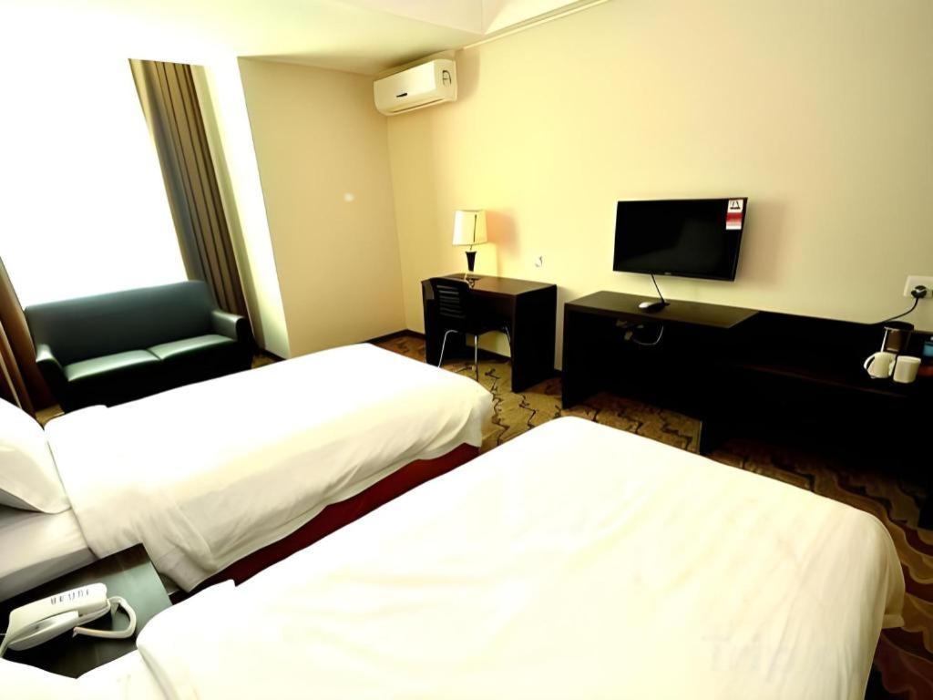 Eminent Hotel Kota Kinabalu Eksteriør bilde