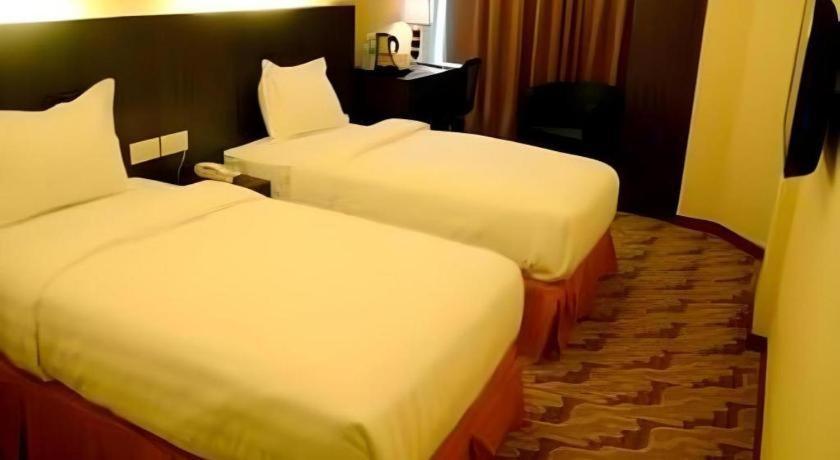 Eminent Hotel Kota Kinabalu Eksteriør bilde
