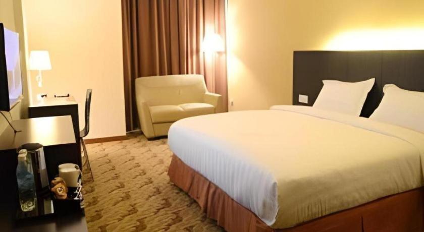Eminent Hotel Kota Kinabalu Eksteriør bilde